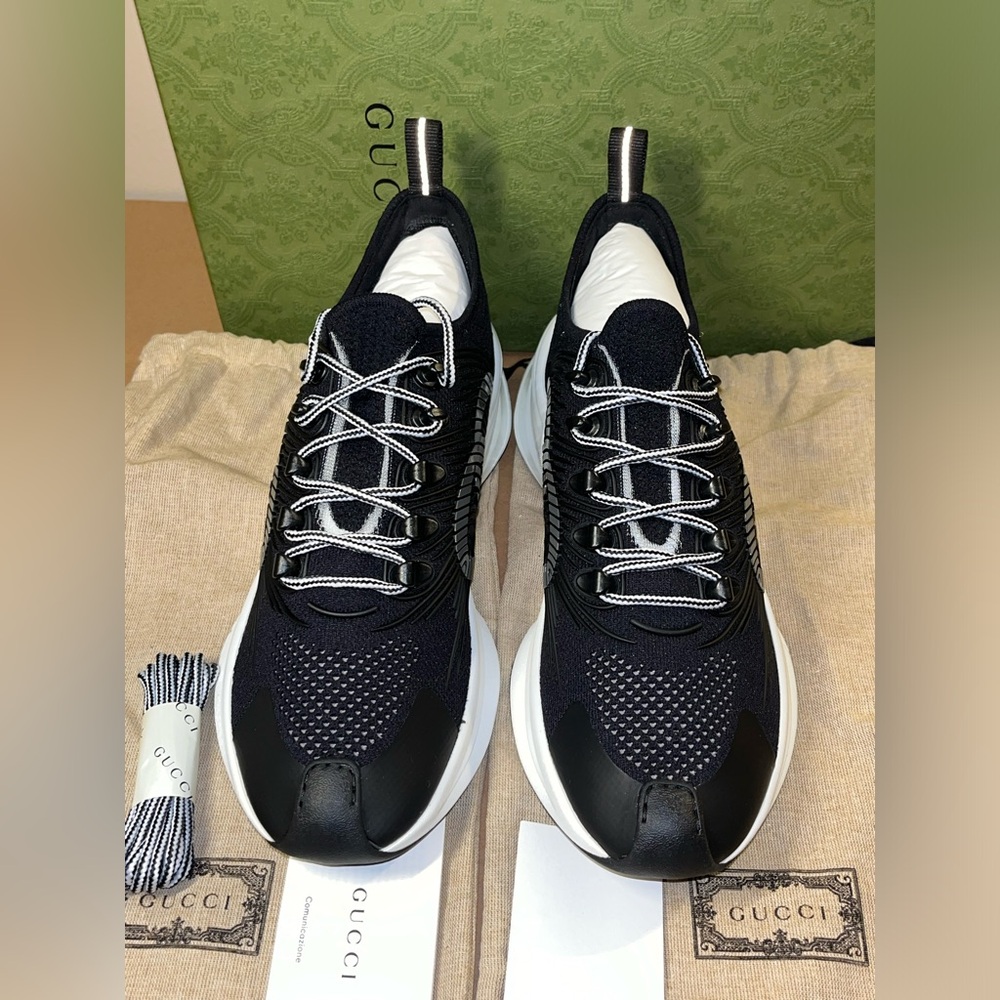 Authentic Gucci Run Mesh Women’s Sneakers size 40